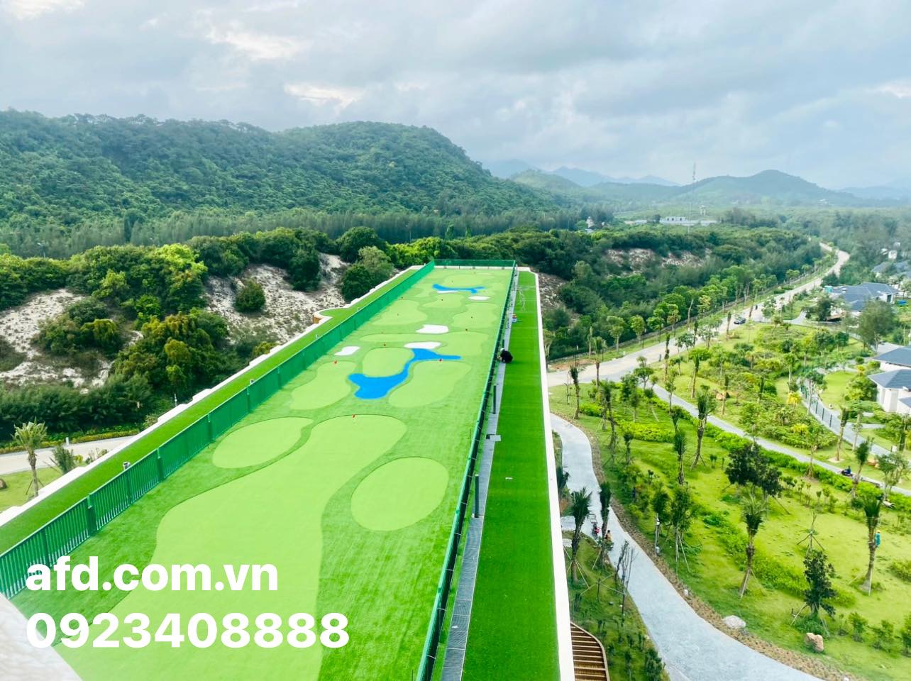 Sân Golf Trên Mái Tại Khu Du Lịch Sinh Thái Vân Hải - Đảo Quan Lạn, TP. Quảng Ninh