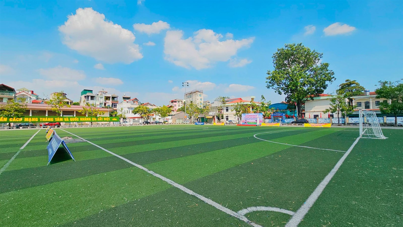 Sân vận động Quốc Oai: Địa chỉ, cơ sở vật chất và hoạt động thể thao