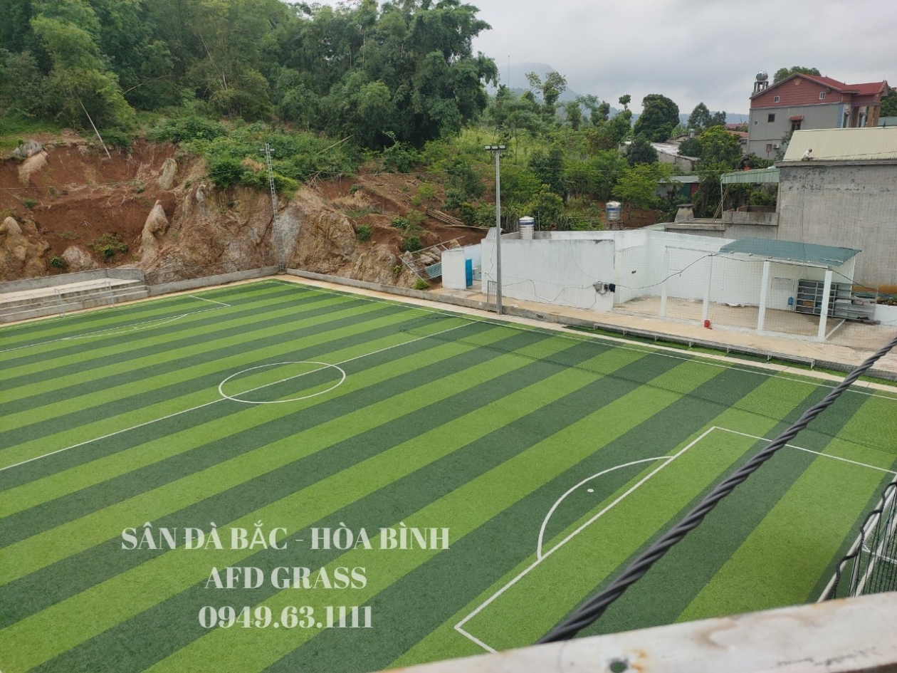 Sân bóng nhân tạo Đà Bắc tỉnh Hòa Bình