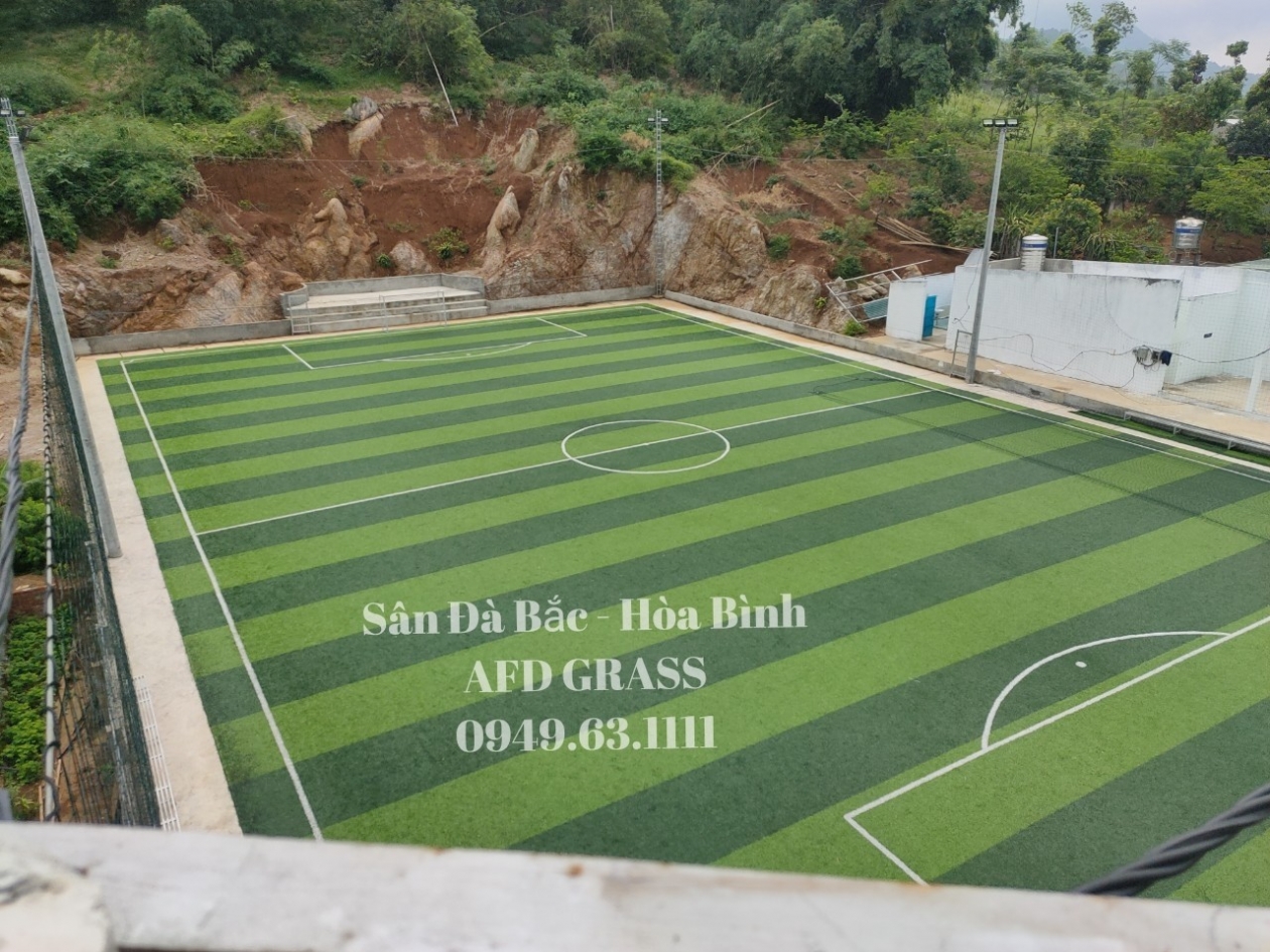 Sân bóng nhân tạo Đà Bắc tỉnh Hòa Bình