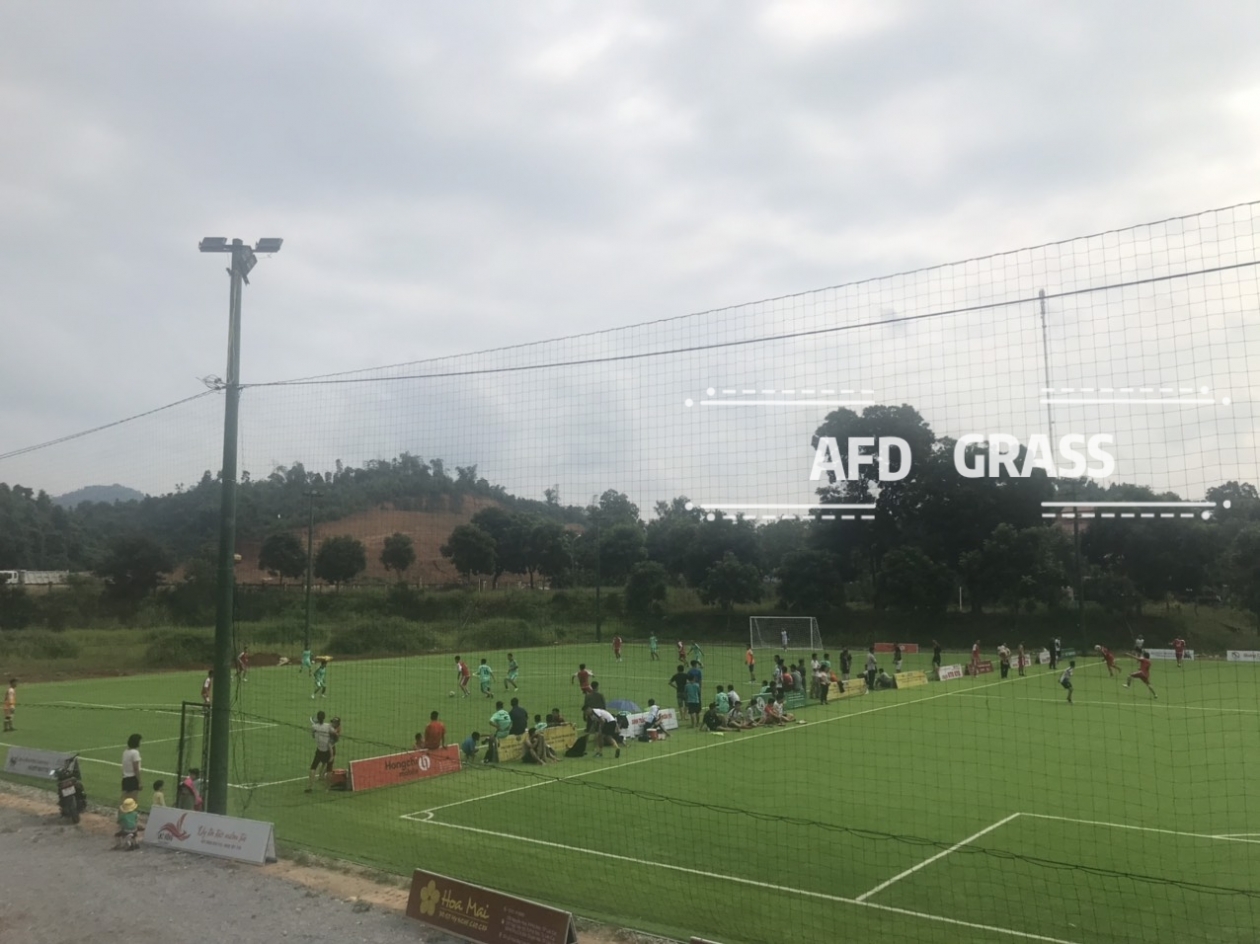 Hoàn thiện sân bóng tại tỉnh Lào Cai