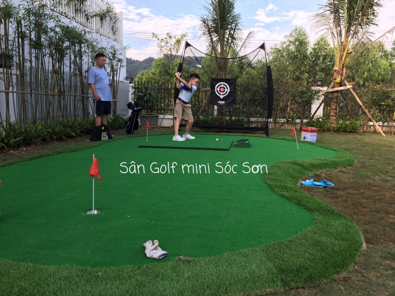 Hoàn thiện sân golf mini tại nhà Sóc Sơn Hà Nội