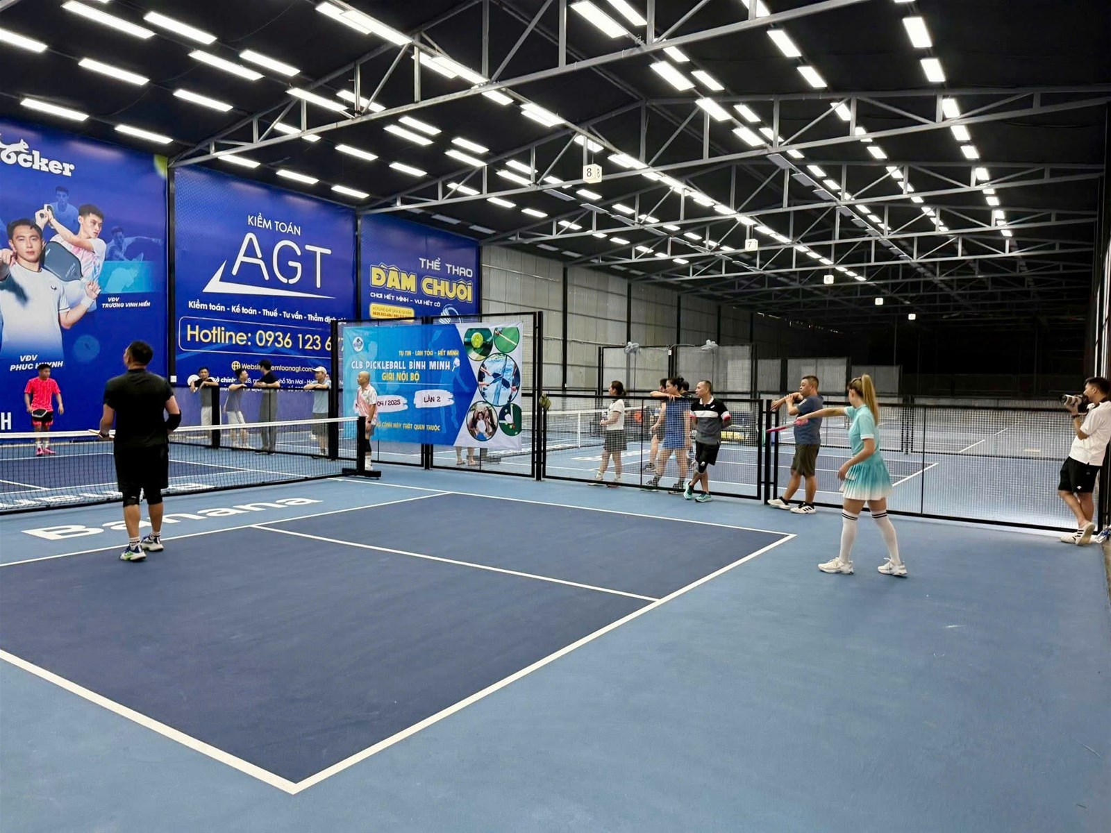 Cụm10 Sân Pickleball và Thảm Cầu Lông Sân Đầm Chuối, Khương Trung, Hà Nội