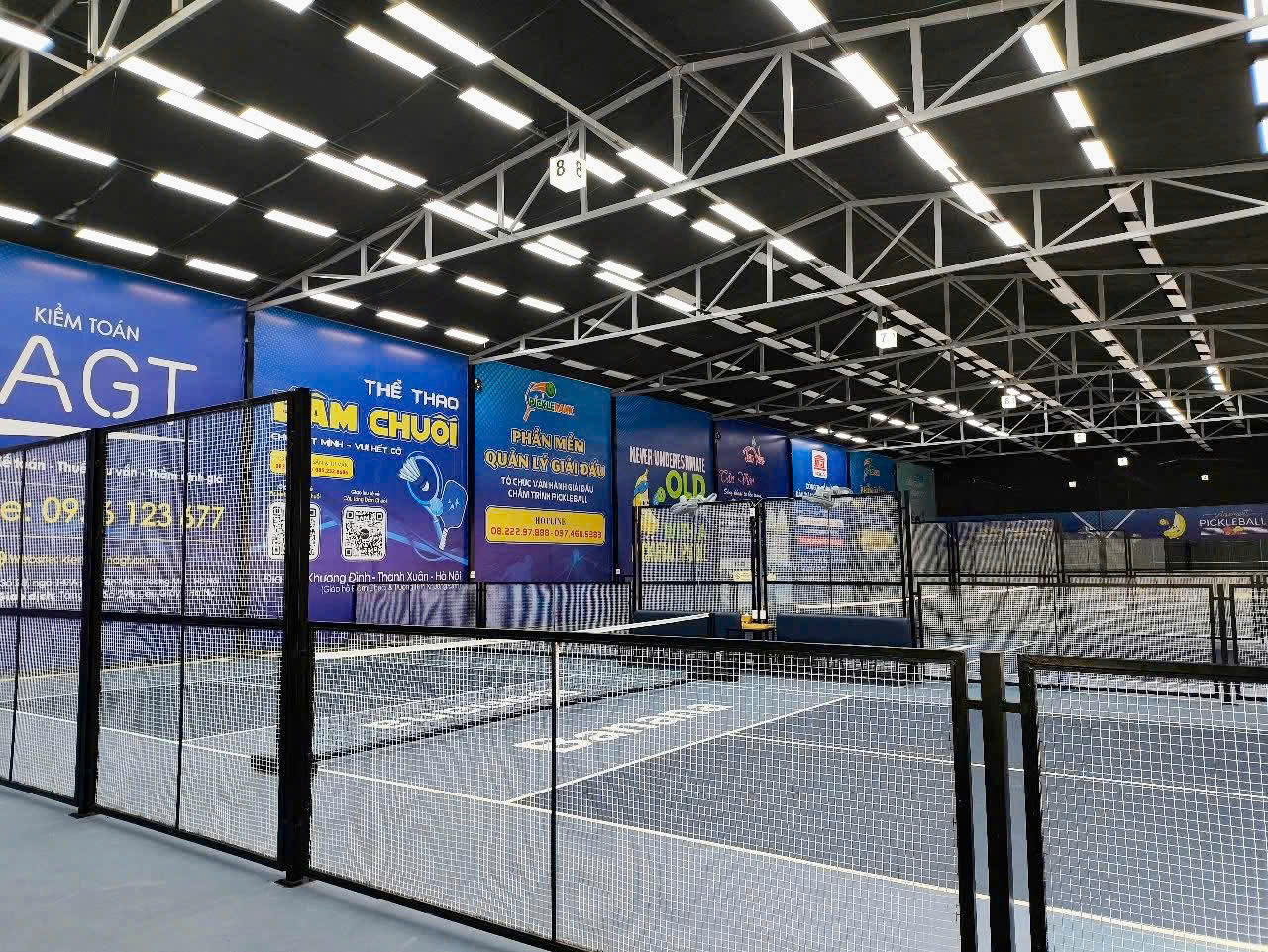 Cụm10 Sân Pickleball và Thảm Cầu Lông Sân Đầm Chuối, Khương Trung, Hà Nội