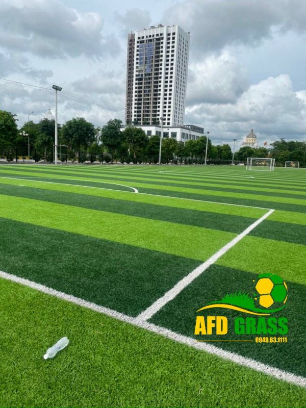 hoan-thien-thi-cong-san-bong-tai-ninh-binh