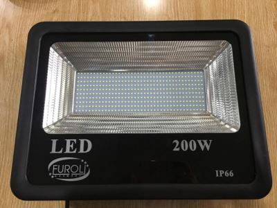 Đèn pha LED Euroli 200W tiêu chuẩn